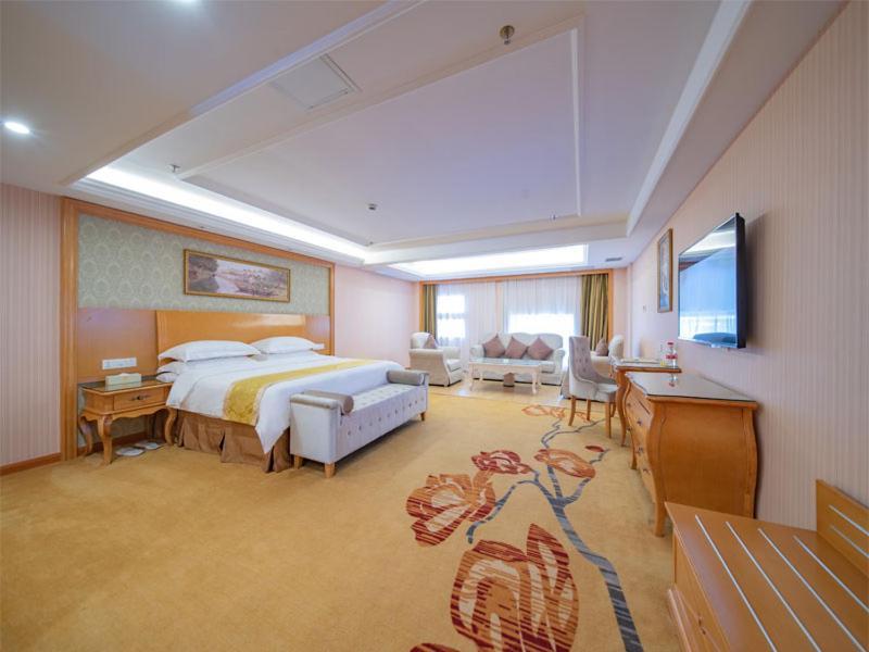 Vienna Hotel Guangzhou Baiyun Dongping Middle Road Exterior foto